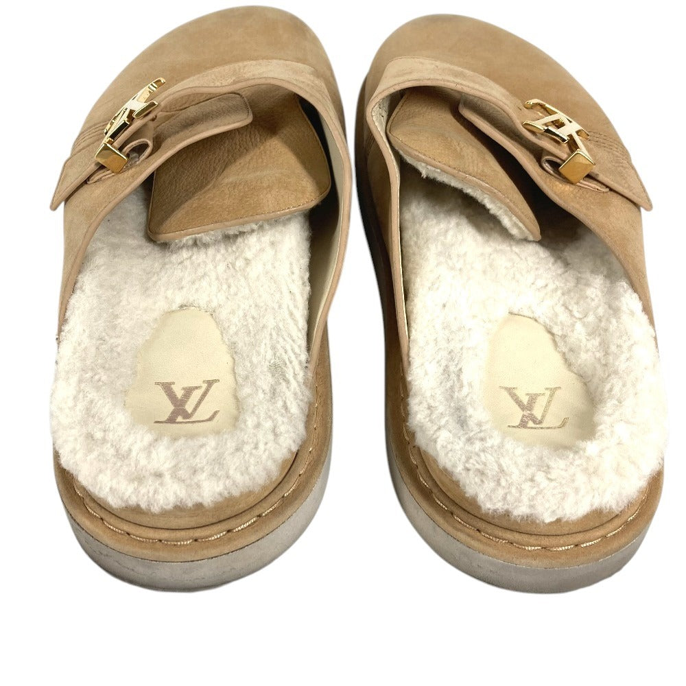LOUIS VUITTON LV logo clogs with fur Shoes shoes Sandals Leather / fur Beige/White Used
