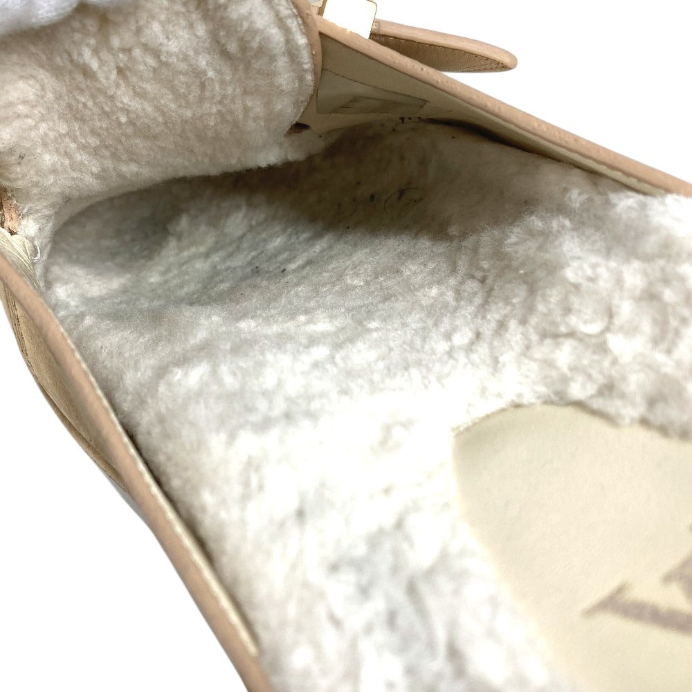 LOUIS VUITTON LV logo clogs with fur Shoes shoes Sandals Leather / fur Beige/White Used