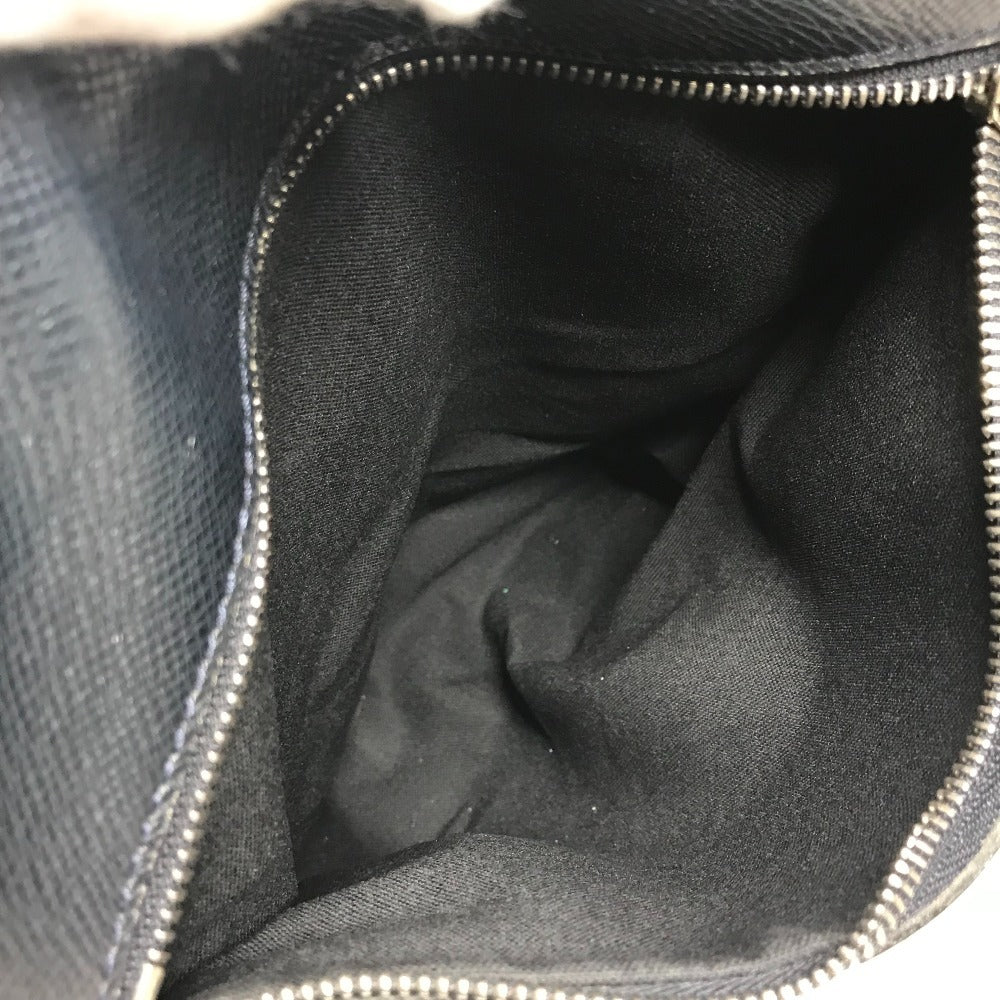 LOUIS VUITTON M32629 タイガ サシャ カバン 斜め掛け ポシェット ショルダーバッグ タイガレザー ユニセックス ボレアル ネイビー