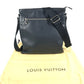 LOUIS VUITTON M32629 タイガ サシャ カバン 斜め掛け ポシェット ショルダーバッグ タイガレザー ユニセックス ボレアル ネイビー
