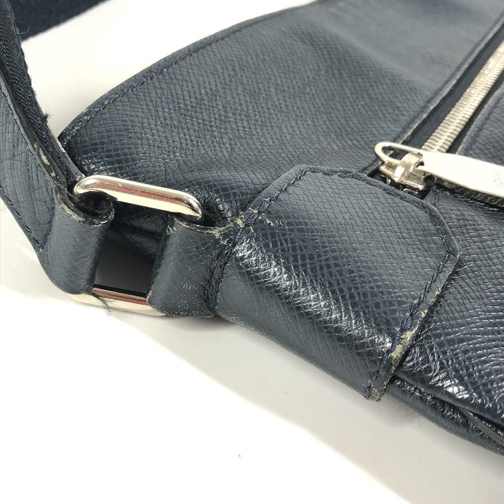 LOUIS VUITTON M32629 タイガ サシャ カバン 斜め掛け ポシェット ショルダーバッグ タイガレザー ユニセックス ボレアル ネイビー