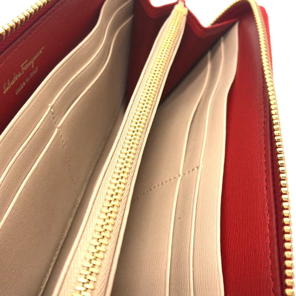 Salvatore Ferragamo ガンチーニ ラウンドファスナー 財布 長財布 レザー レディース レッド