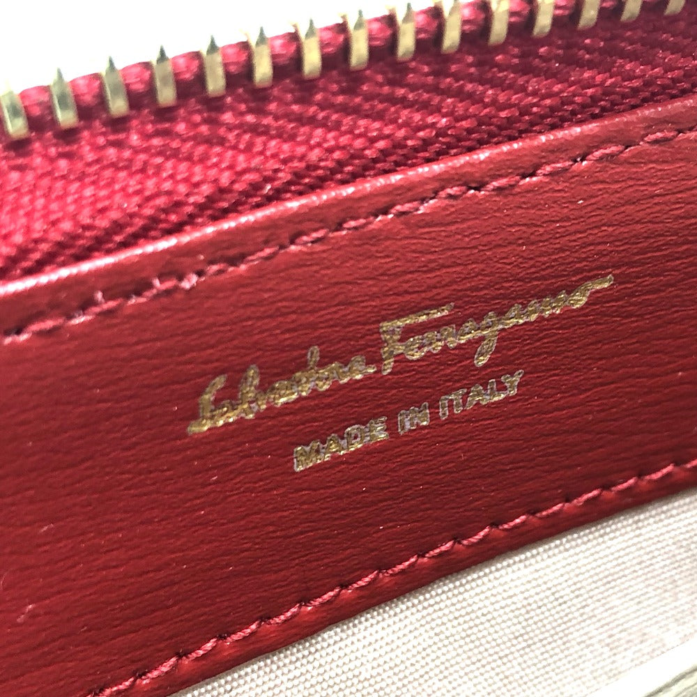 Salvatore Ferragamo ガンチーニ ラウンドファスナー 財布 長財布 レザー レディース レッド
