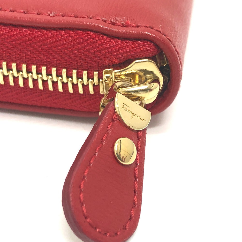 Salvatore Ferragamo ガンチーニ ラウンドファスナー 財布 長財布 レザー レディース レッド