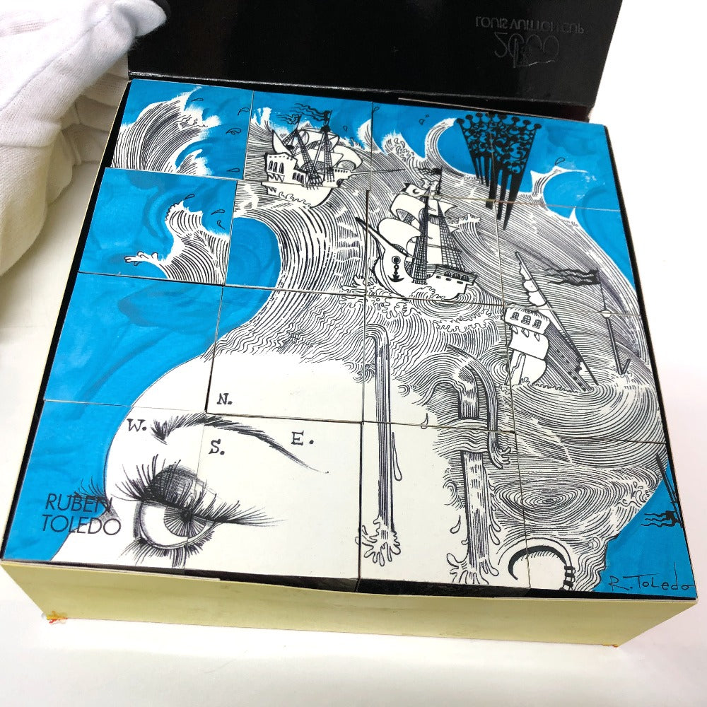 LOUIS VUITTON Novelty Puzzle LV Cup Visionaire 30 Spain Cube