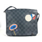 LOUIS VUITTON N41054 ダミエグラフィット ステッカーズ  ディストリクトPM  カバン 斜め掛け フラップ ショルダーバッグ ダミエグラフィットキャンバス ユニセックス ブラック - brandshop-reference