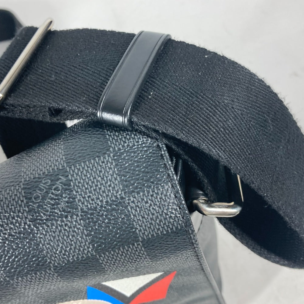 LOUIS VUITTON N41054 ダミエグラフィット ステッカーズ  ディストリクトPM  カバン 斜め掛け フラップ ショルダーバッグ ダミエグラフィットキャンバス ユニセックス ブラック - brandshop-reference