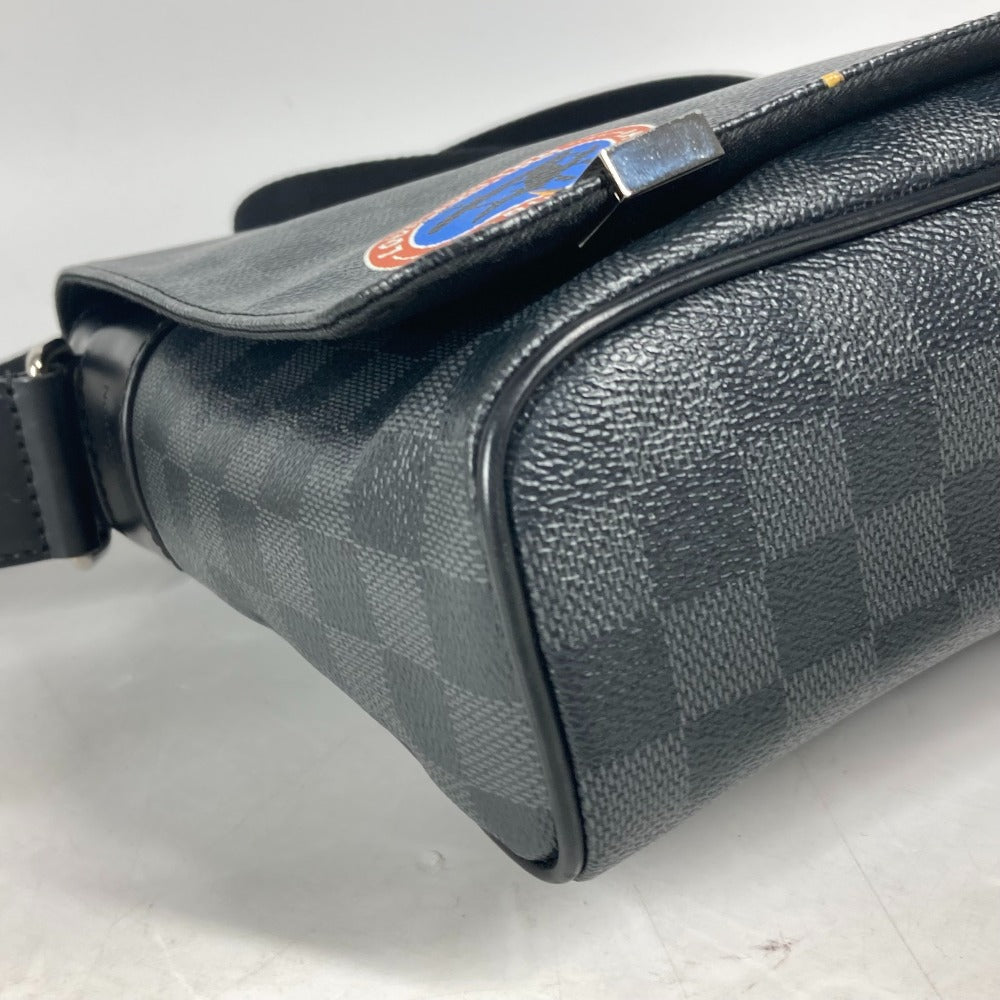 LOUIS VUITTON N41054 ダミエグラフィット ステッカーズ  ディストリクトPM  カバン 斜め掛け フラップ ショルダーバッグ ダミエグラフィットキャンバス ユニセックス ブラック - brandshop-reference