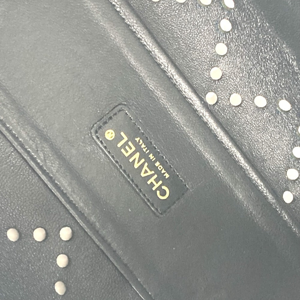 CHANEL パンチング CC ココマーク Wチェーンバッグ 肩掛け ショルダーバッグ ショルダーバッグ パテントレザー レディース ブラック - brandshop-reference