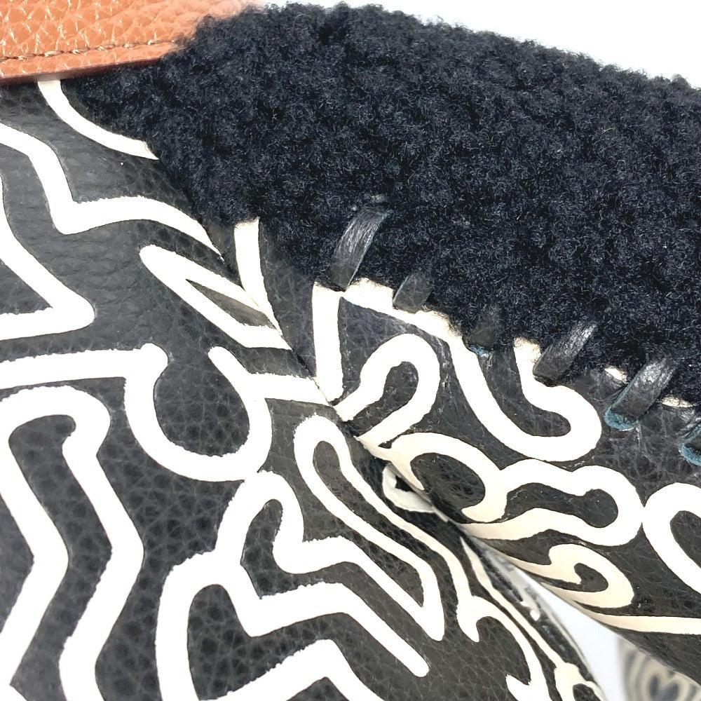 Jurulatih F20819 Keith Haring Outlaw Outlaw Doll Interior Teddy Bear Bear Stuffed Leather Unisex Black