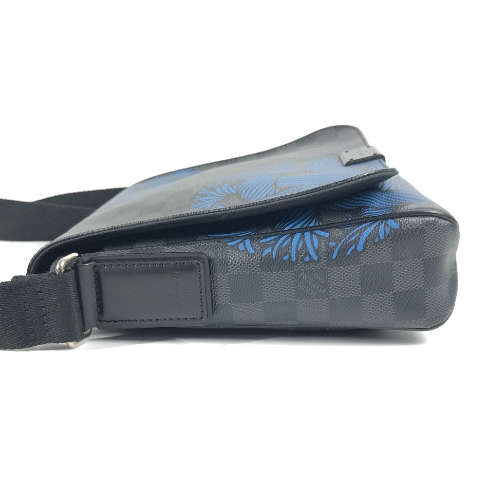 루이비통 N41714 다미에 그라파이트 디스트릭트 PM 크리스토퍼 네메스 로프 모티브 메신저 백 크로스바디 백 플랩 숄더백 다미에 그라파이트 캔버스 남성 블랙