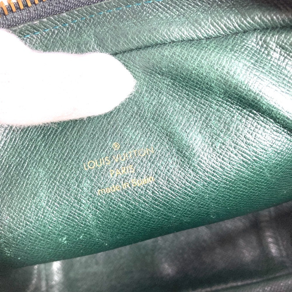 LOUIS VUITTON M30304 Taiga Estuche para accesorios Estuche para maquillaje Estuche para cosméticos Bolso de mano Estuche Taiga Cuero Unisex Epicea Verde