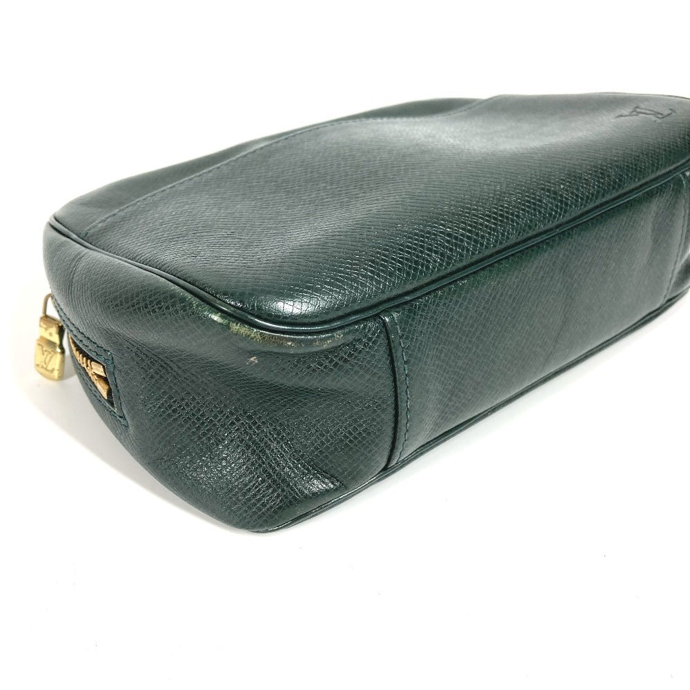 LOUIS VUITTON M30304 Taiga Estuche para accesorios Estuche para maquillaje Estuche para cosméticos Bolso de mano Estuche Taiga Cuero Unisex Epicea Verde
