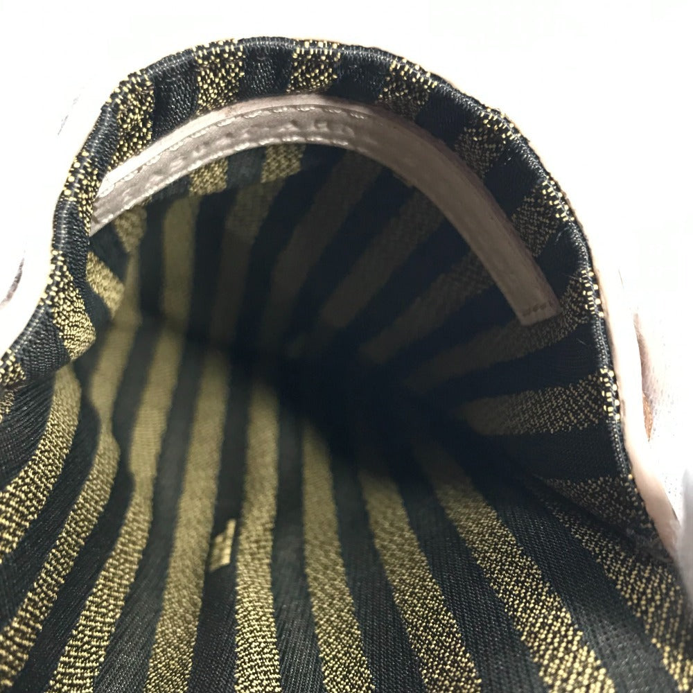 FENDI 7AS047 スマホケース フォンポーチ カバン FF ロゴ ファー チャーム ボア ポーチ ファー ユニセックス ピンクベージュ系