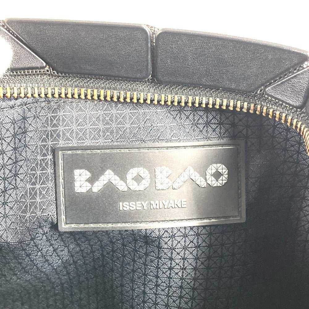 ISSEY MIYAKE BAOBAO バオバオ カバン 斜め掛け ショルダーバッグ PVC ユニセックス ブラック