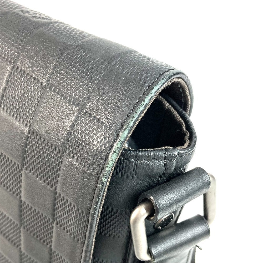 LOUIS VUITTON N41286 Damier Infini District PM Messenger Bag with Flap, Crossbody Shoulder Bag, Unisex, Damier Infini Leather, Onyx, Black