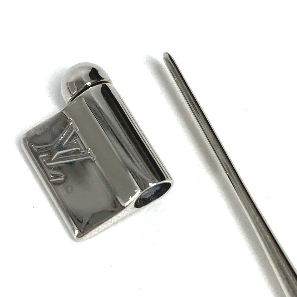 LOUIS VUITTON M68098 LV Logo Brooch Set with Travel Key, 3-Piece Jewelry Set, Metal Brooch, Unisex, Silver
