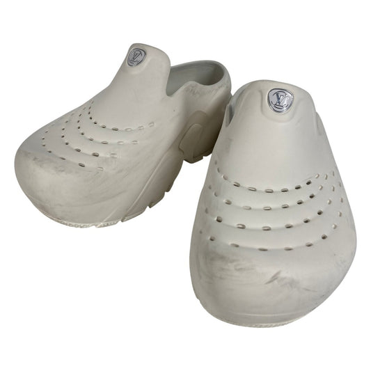 LOUIS VUITTON シャークライン ロゴ 靴 シューズ サンダル ラバー メンズ ホワイト