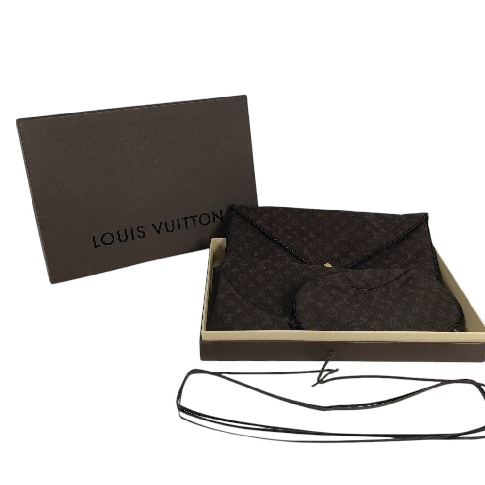 LOUIS VUITTON M99204 2005年VIP限定 トラベルセット ヴォヤージュキット アイマスク&ネックピロー＆ポーチ 3点セット 旅行 トラベルケース ナイロン ユニセックス ブラウン