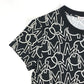 MONCLER 総柄 ロゴ T-SHIRT GIROCOLLO SS T-SHIRT アパレル　半袖　トップス 半袖Ｔシャツ コットン レディース ブラック