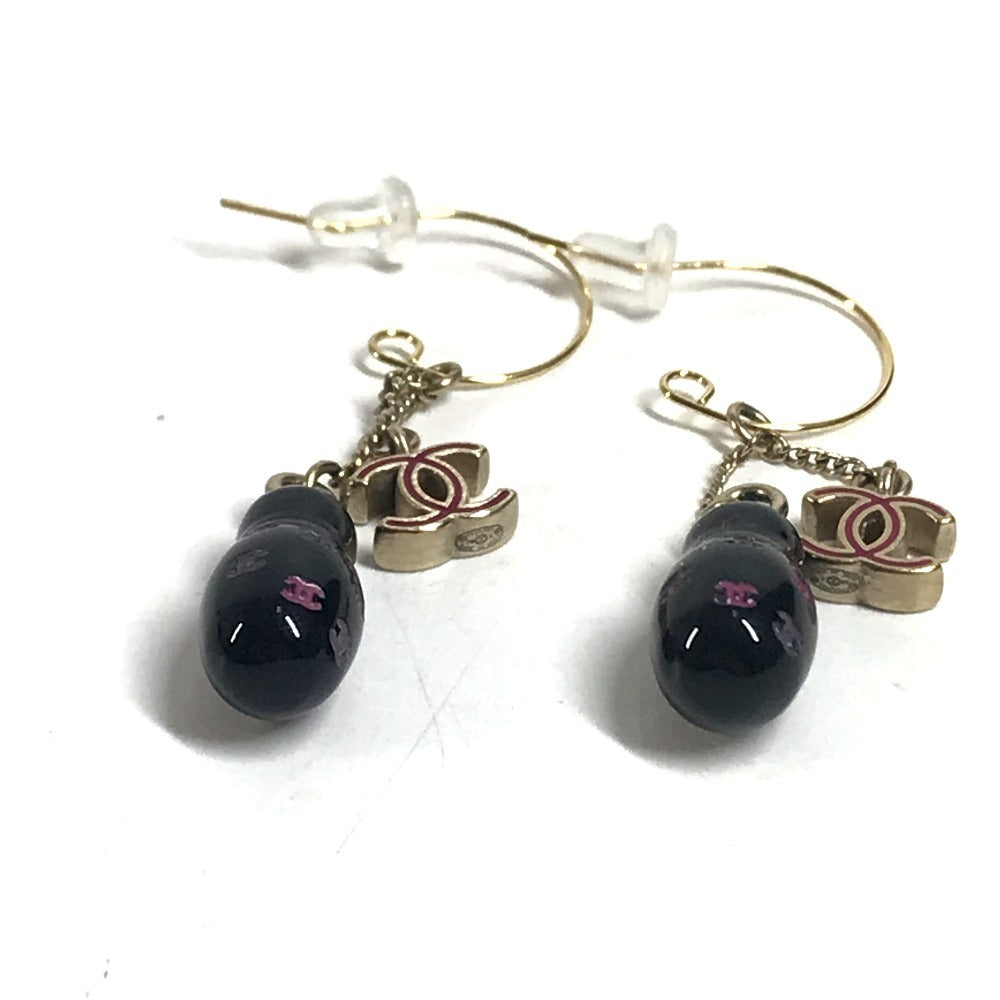 CHANEL 09A CC CC Mark Logo Matryoshka Accessory Jewelry Pierce Plastic Black Used