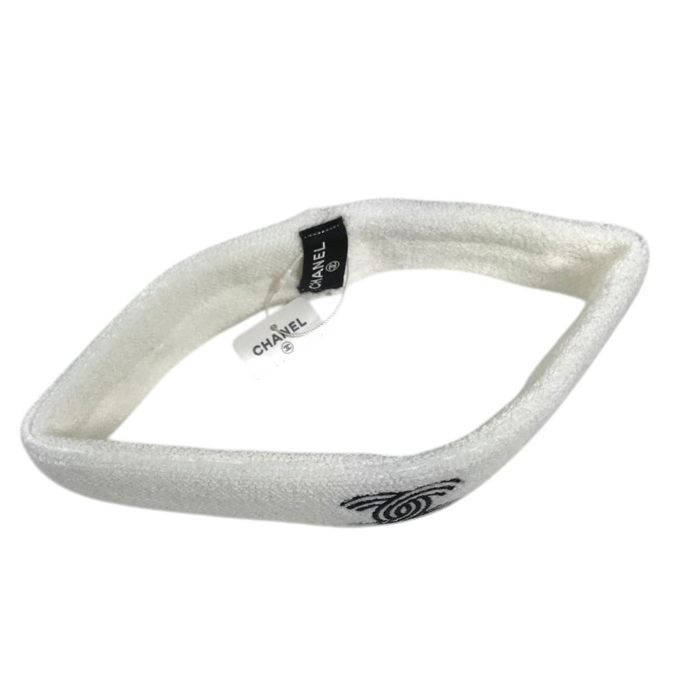 CHANEL AA9752 Sports Logo 24C Hairband, Wristband, and Towel 4-Piece Set Headband, hair accessory, bath towel hair band cotton White/Black Used