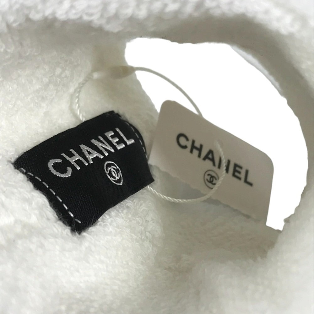 CHANEL AA9752 Sports Logo 24C Hairband, Wristband, and Towel 4-Piece Set Headband, hair accessory, bath towel hair band cotton White/Black Used