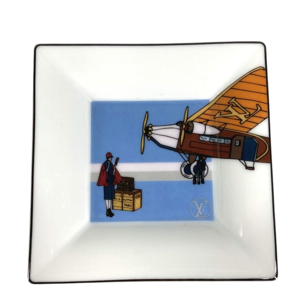 LOUIS VUITTON 不明 Logo Ashtray Smoking accessories, cigarette, smoke, mini tray, small dish, interior decoration ashtray Pottery White Used