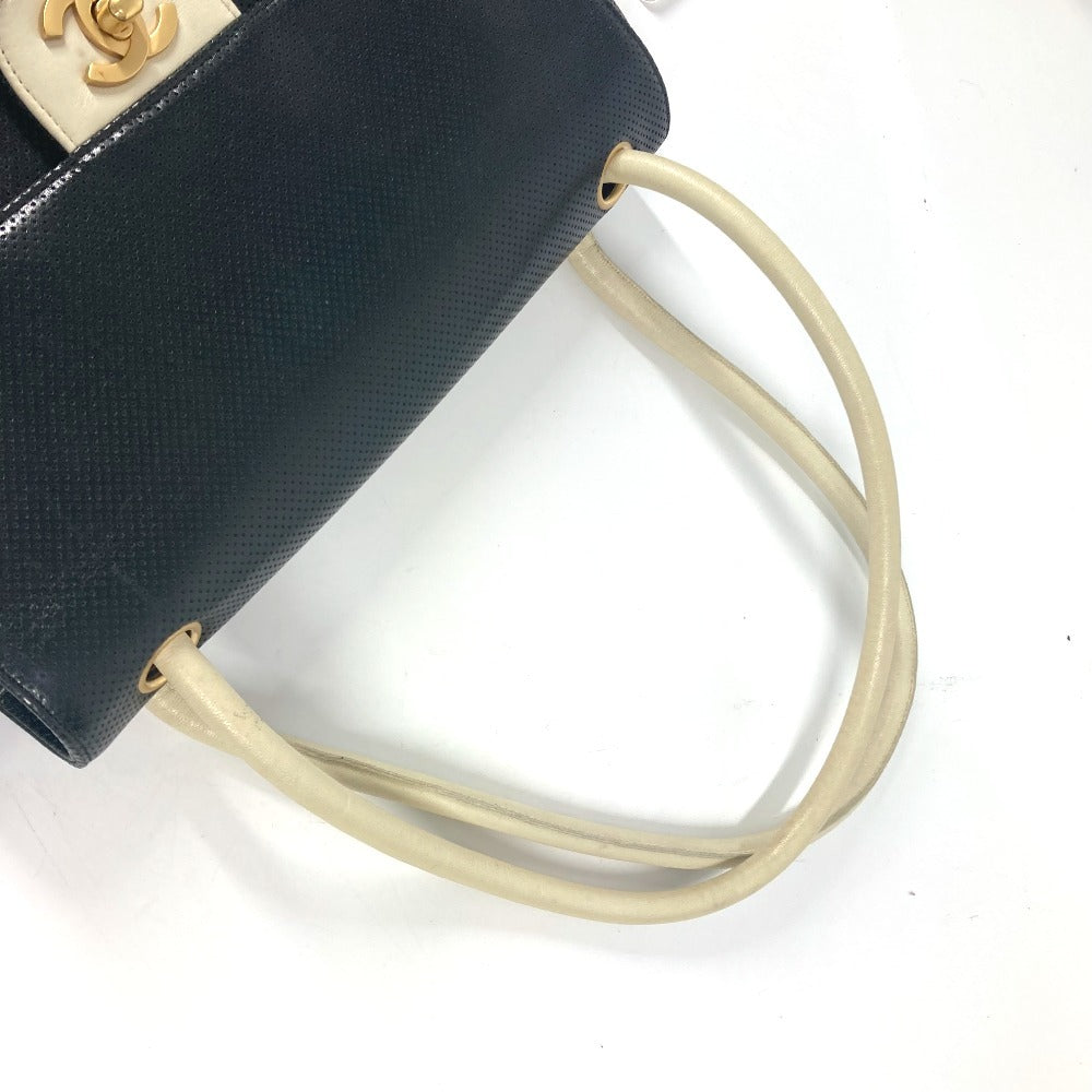 CHANEL バイカラー CC ココマーク パンチング カバン フラップ 肩掛け ショルダーバッグ レザー レディース ブラック - brandshop-reference