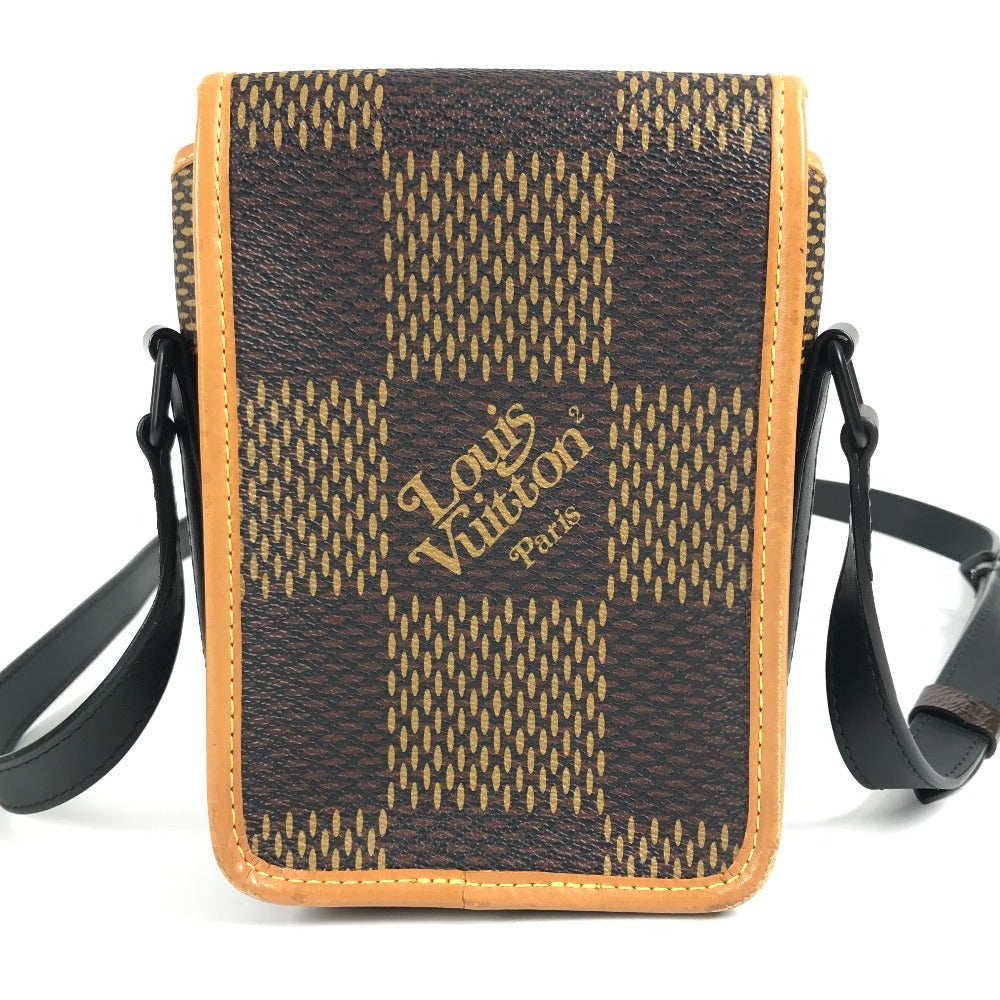 루이비통 N40357 다미에 자이언트 아마존 NIGO 콜라보레이션 크로스바디 백 포셰트 숄더백 다미에 자이언트 캔버스 유니섹스 브라운