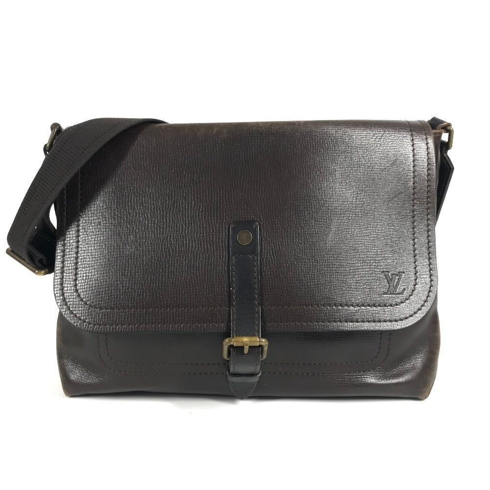 LOUIS VUITTON M92071 ユタ メッセンジャー 斜め掛け カバン フラップ メッセンジャーバッグ ショルダーバッグ ユタレザー ユニセックス カフェ ブラウン
