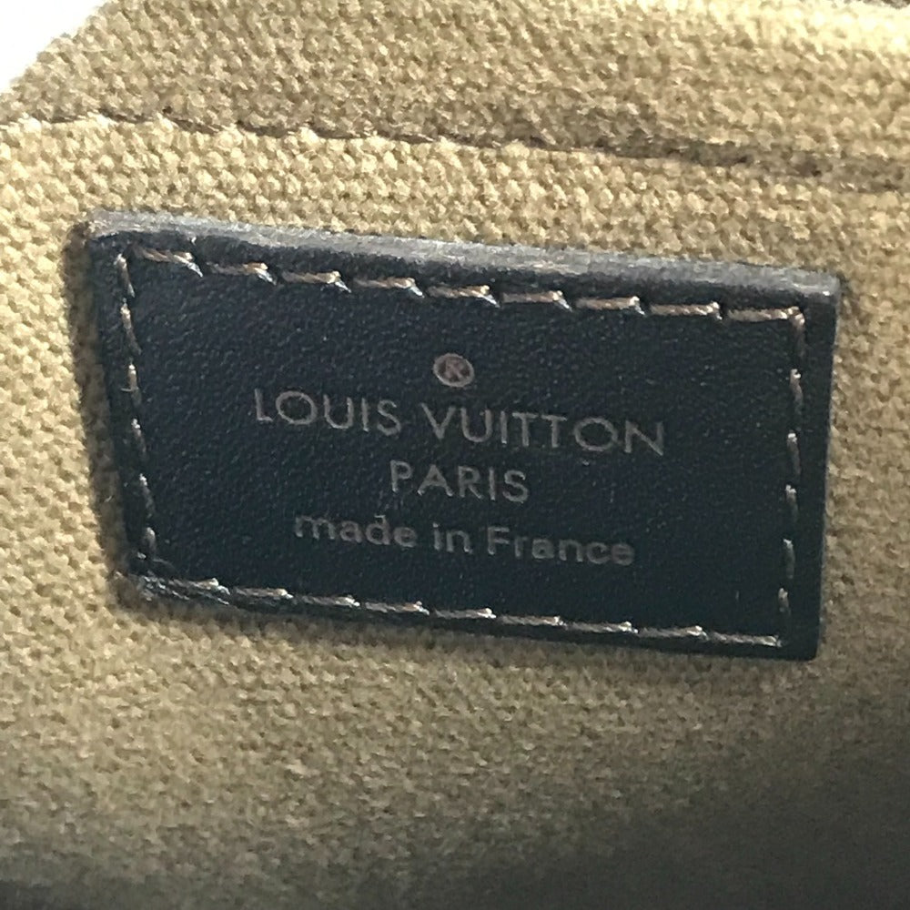 LOUIS VUITTON M92071 ユタ メッセンジャー 斜め掛け カバン フラップ メッセンジャーバッグ ショルダーバッグ ユタレザー ユニセックス カフェ ブラウン