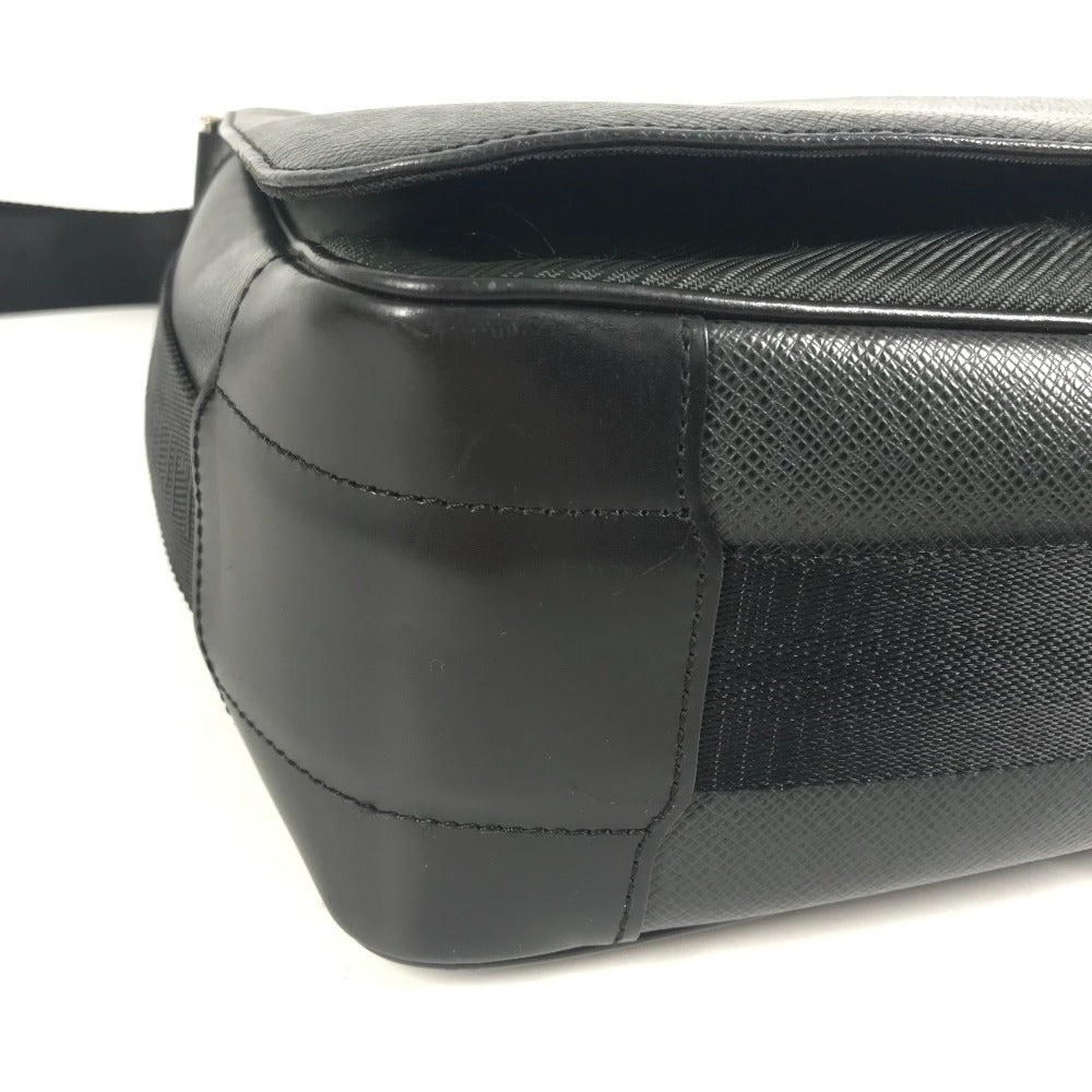 LOUIS VUITTON M30142 タイガ ヴィクトール カバン 斜め掛け メッセンジャーバッグ フラップ ショルダーバッグ タイガレザー ユニセックス ブラック