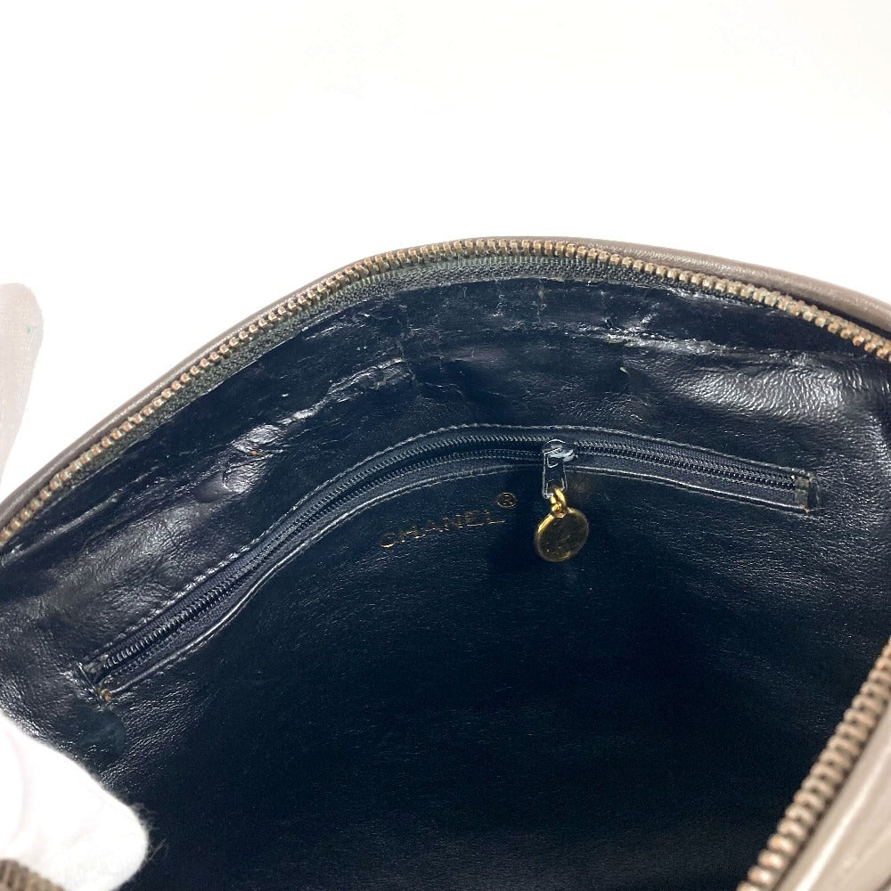 CHANEL ヴィンテージ CC ココマーク ロゴ キルティング マトラッセ カバン 斜め掛け フリンジ タッセル ココボール ショルダーバッグ レザー ユニセックス ブラウン