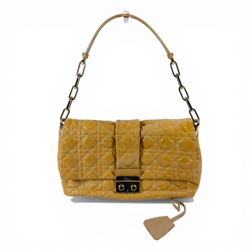 Dior カナージュ ロゴ チェーンバッグ カバン 肩掛け ハンドバッグ フラップ ショルダーバッグ エナメル レディース ベージュ系
