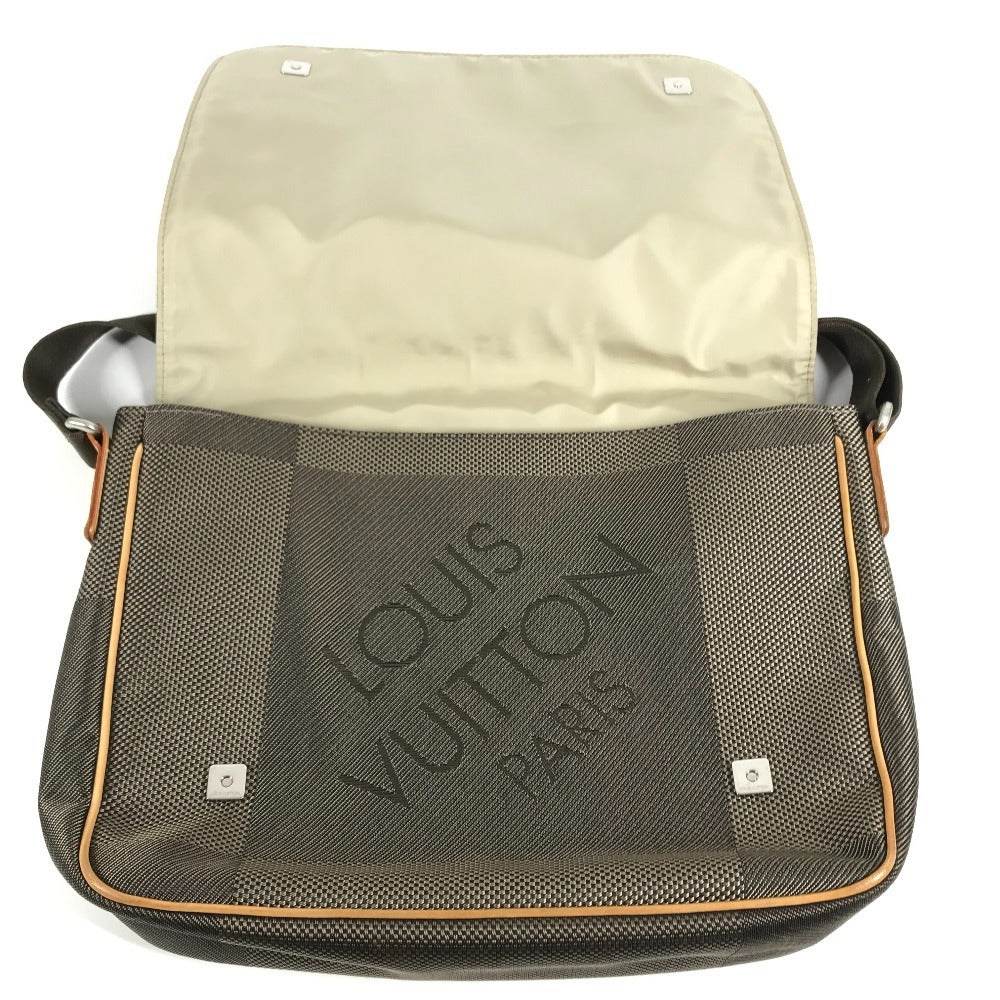 LOUIS VUITTON M93617 Damier Geant Petit Message Petit Message Bags Crossbody Flap Messenger Bag Shoulder Bag Damier GeantCanvas khaki Used