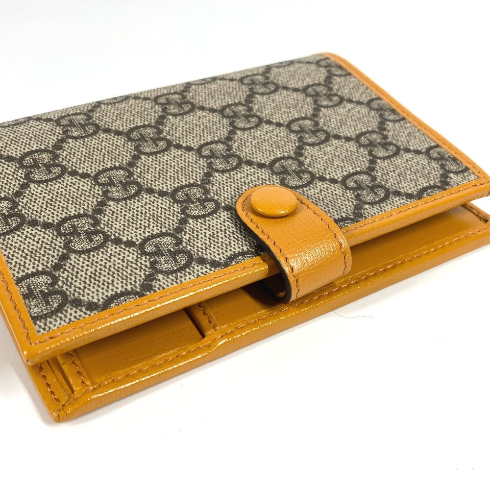 GUCCI 724562 GG Supreme RETRO Logo Passport Cover Bi-Fold Stationery Passport Case GG Supreme Canvas Unisex Yellow