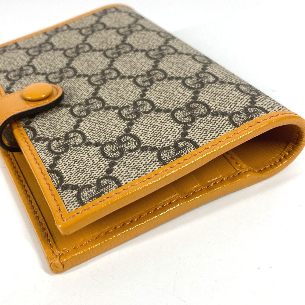 GUCCI 724562 GG Supreme RETRO Logo Passport Cover Bi-Fold Stationery Passport Case GG Supreme Canvas Unisex Yellow