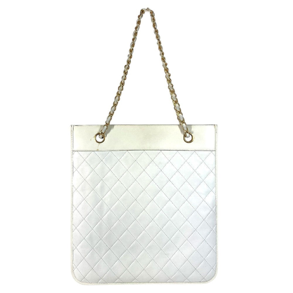 CHANEL ヴィンテージ CC ココマーク ロゴ フラット キルティング マトラッセ カバン 肩掛け　Wチェーン トートバッグ 縦型 ショルダーバッグ レザー ユニセックス ホワイト