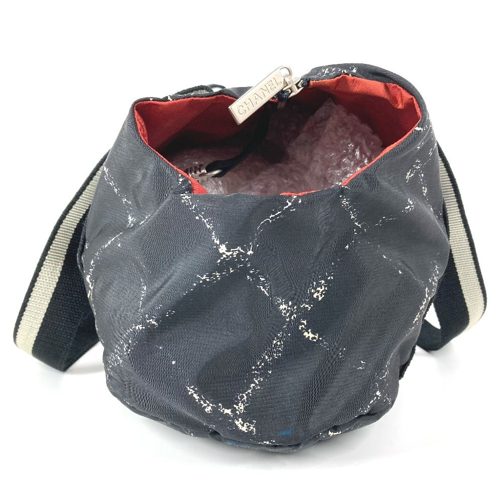 CHANEL 旧トラベルライン ペットバッグ カバン ドッグ 犬 ワンちゃん ショルダーバッグ ナイロン レディース ブラック