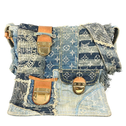 LOUIS VUITTON M95374 モノグラムデニム パッチワーク ポスティ カバン フラップ 斜め掛け メッセンジャーバッグ ショルダーバッグ モノグラムデニム ユニセックス ブルー