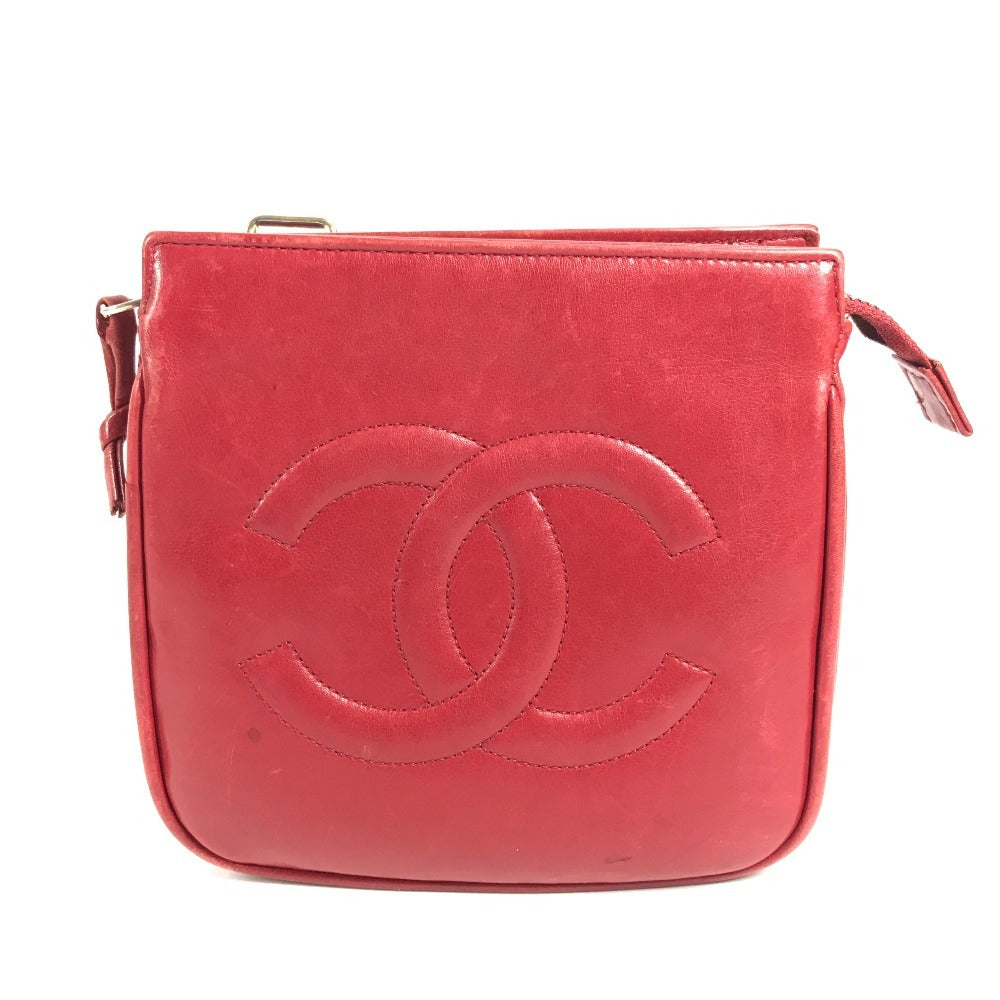 CHANEL ヴィンテージ ビッグ　CC ロゴ ココマーク カバン ベルトバッグ ボディバッグ ウエストポーチ ウエストバッグ レザー レディース レッド