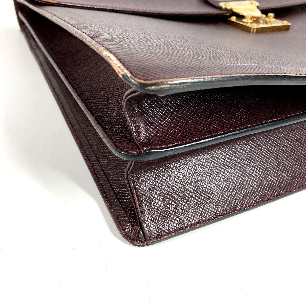 LOUIS VUITTON M30036 タイガ セルヴィエット モスコバ カバン ハンドバッグ 書類バッグ ブリーフケース ビジネスバッグ タイガレザー ユニセックス アカジュー パープル