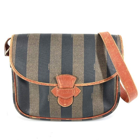 FENDI ヴィンテージ ペカン ロゴ カバン 斜め掛け ポシェット フラップ ショルダーバッグ PVC/レザー ユニセックス カーキ