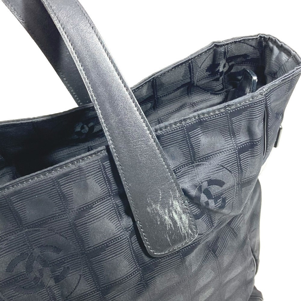 CHANEL A15825 ニュートラベルラインGM ニュートラベルライン GM トートバッグ 肩掛け カバン ショルダーバッグ ナイロン/レザー ユニセックス ブラック