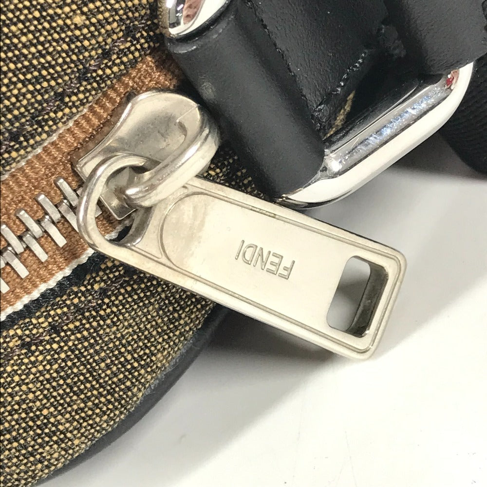 FENDI 7VA456 ロゴ ペカン ポシェット 斜め掛け カバン バック ショルダーバッグ レザー/キャンバス ユニセックス ブラック