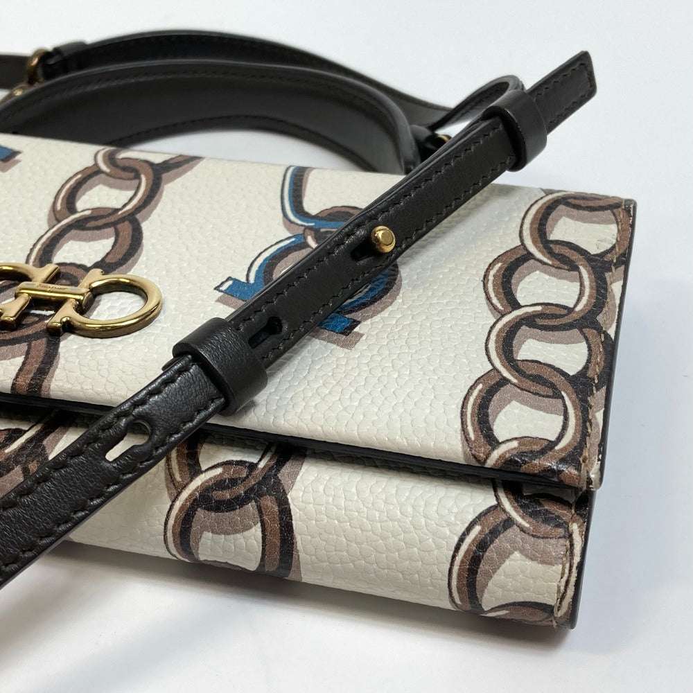 Salvatore Ferragamo ガンチーニ カバン 2WAY ショルダーバッグ ハンドバッグ レザー レディース ホワイト系