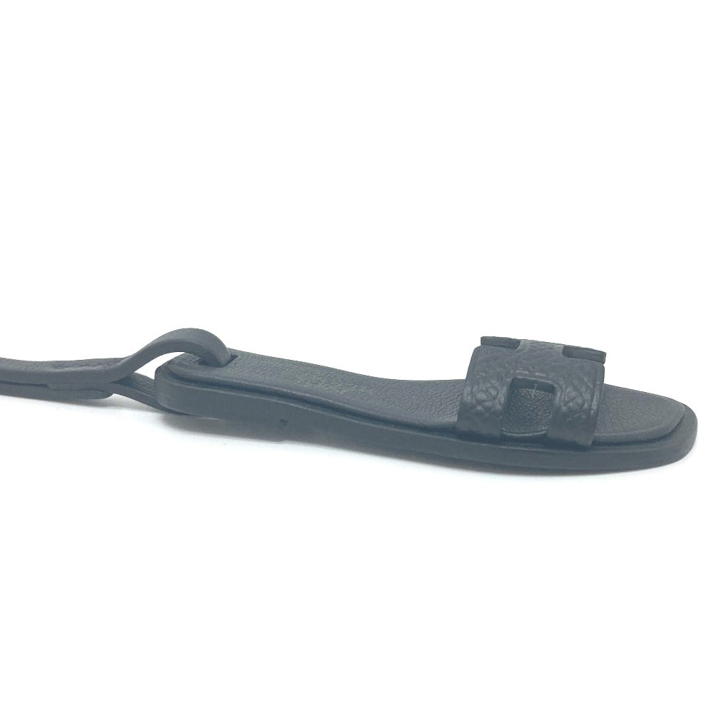 HERMES サンダル オランナノ ソーブラック カバン キーホルダー モノクローム バッグチャーム ヴォーエプソン レディース ブラック - brandshop-reference