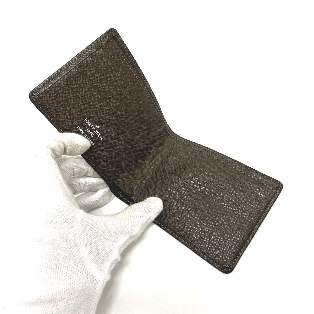 LOUIS VUITTON M30488 Porto Bier 6 Cult Credit Wallet Short Wallet Billfold Bifold Wallet Taiga Leather Men's Grisly