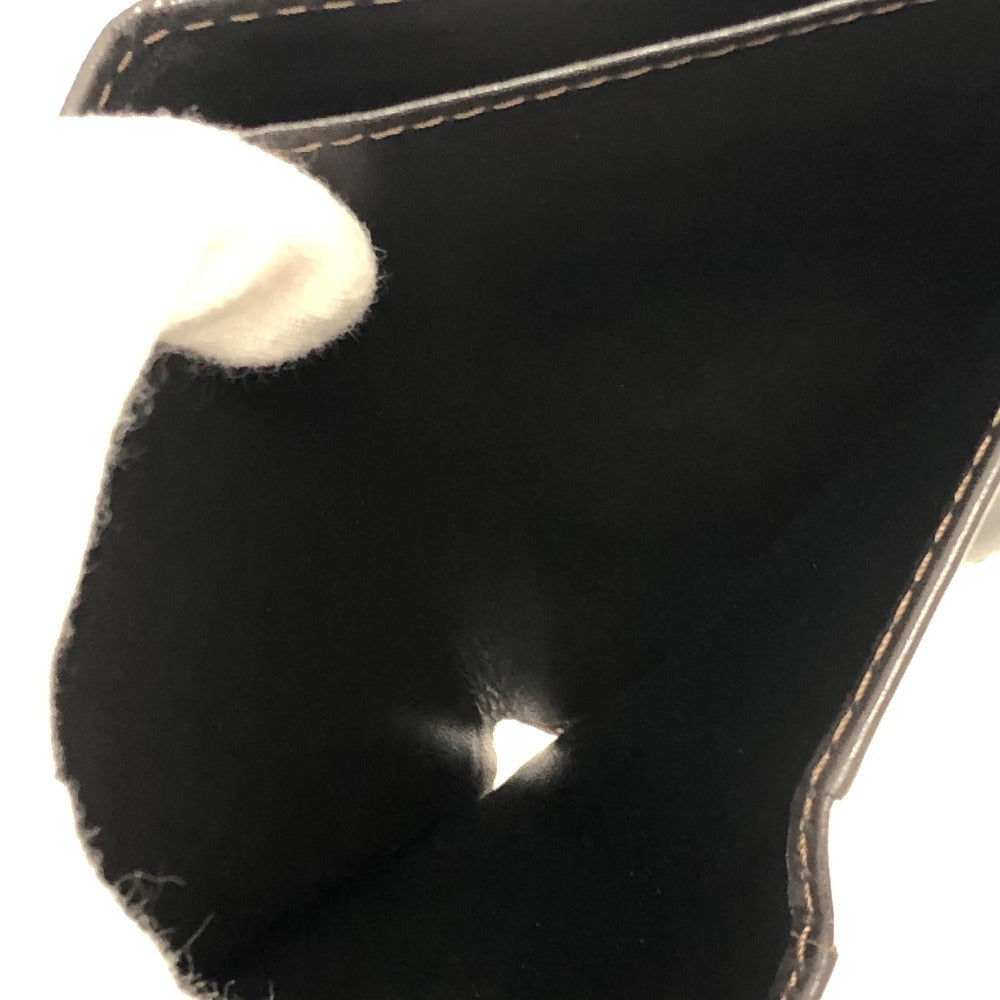 LOUIS VUITTON ユタ 財布 コンパクトウォレット 小銭入れ無し パスポートケース 2つ折り財布 レザー メンズ カフェ